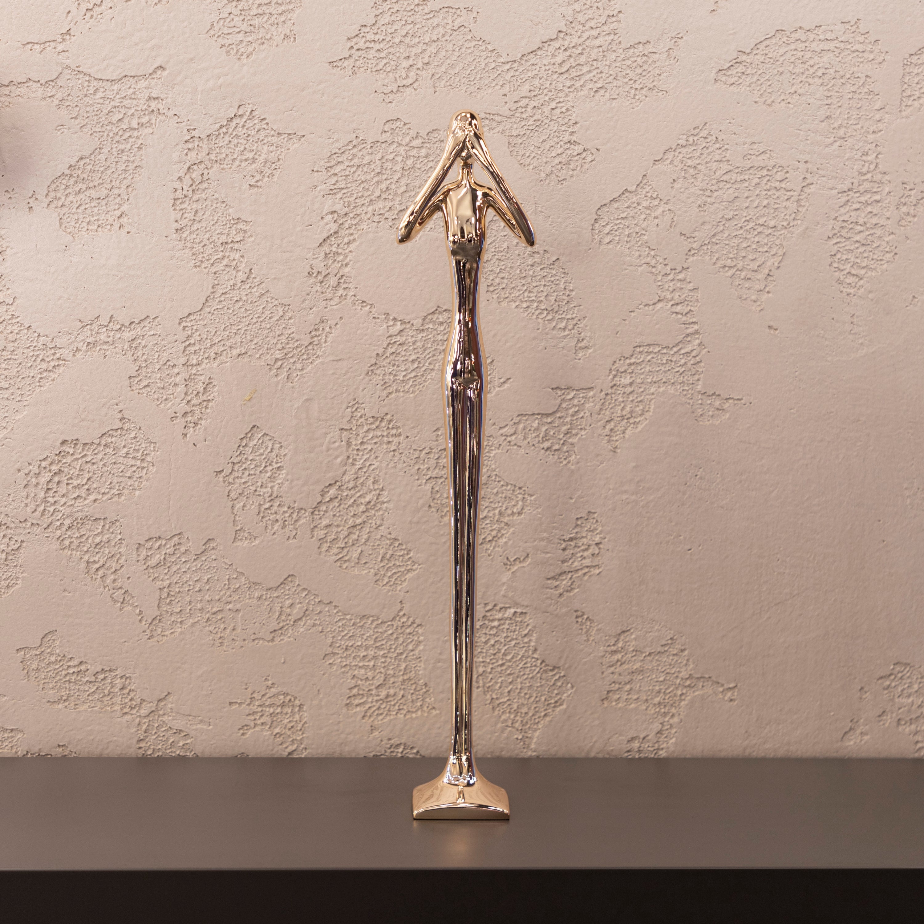 Long Figurine (I Didn'T See) 14X10X73 Cm