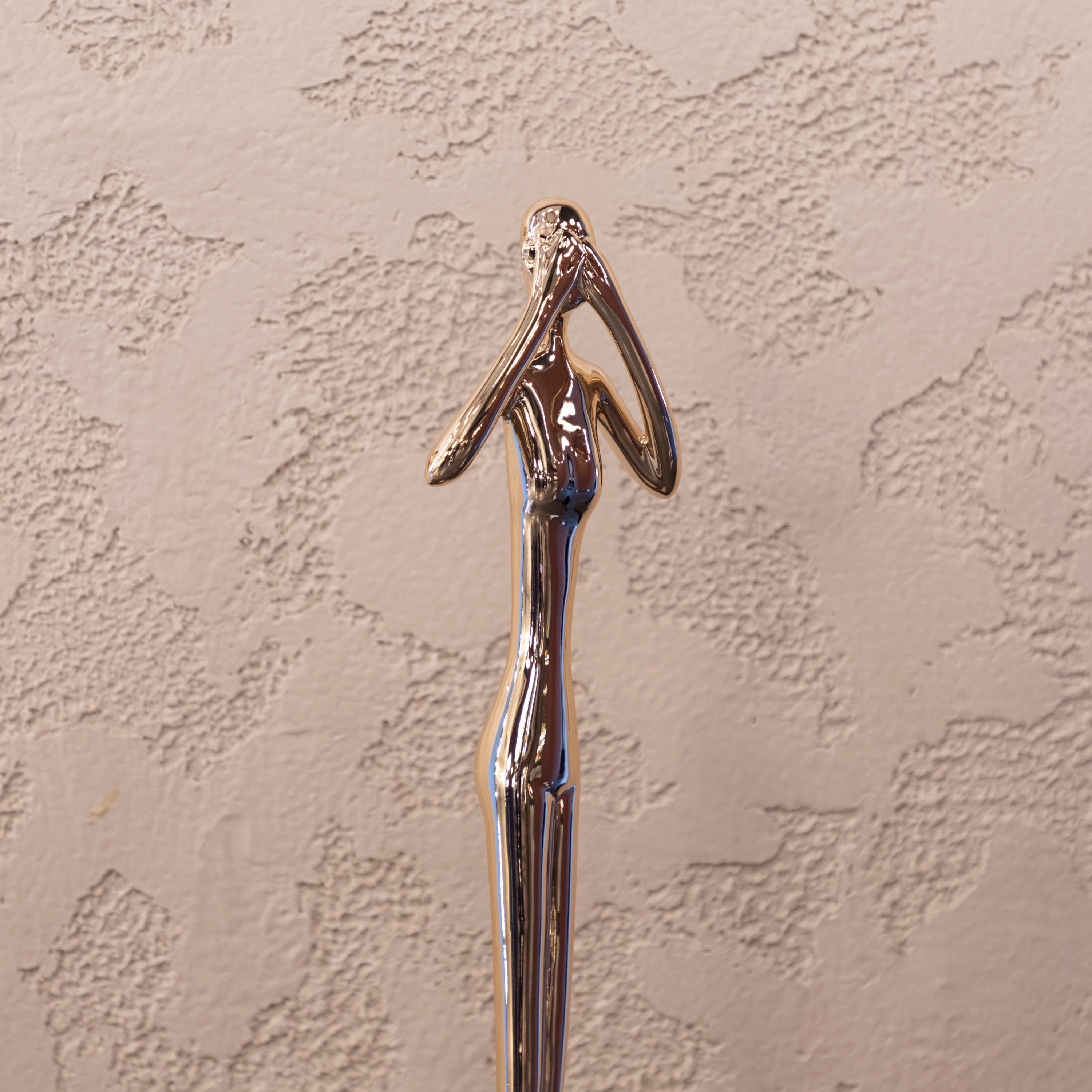 Long Figurine (I Didn'T See) 14X10X73 Cm