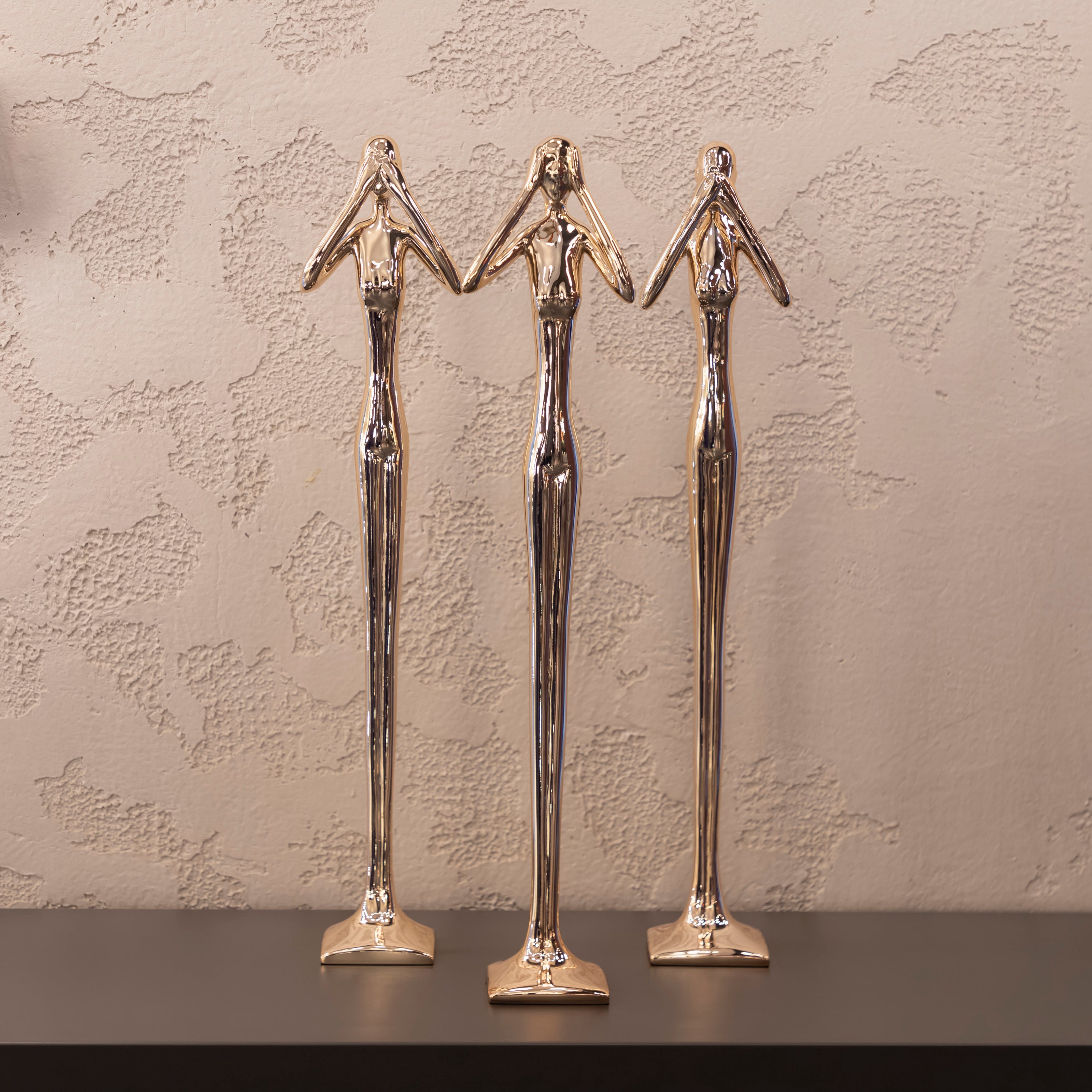 Long Figurine (I Didn'T See) 14X10X73 Cm