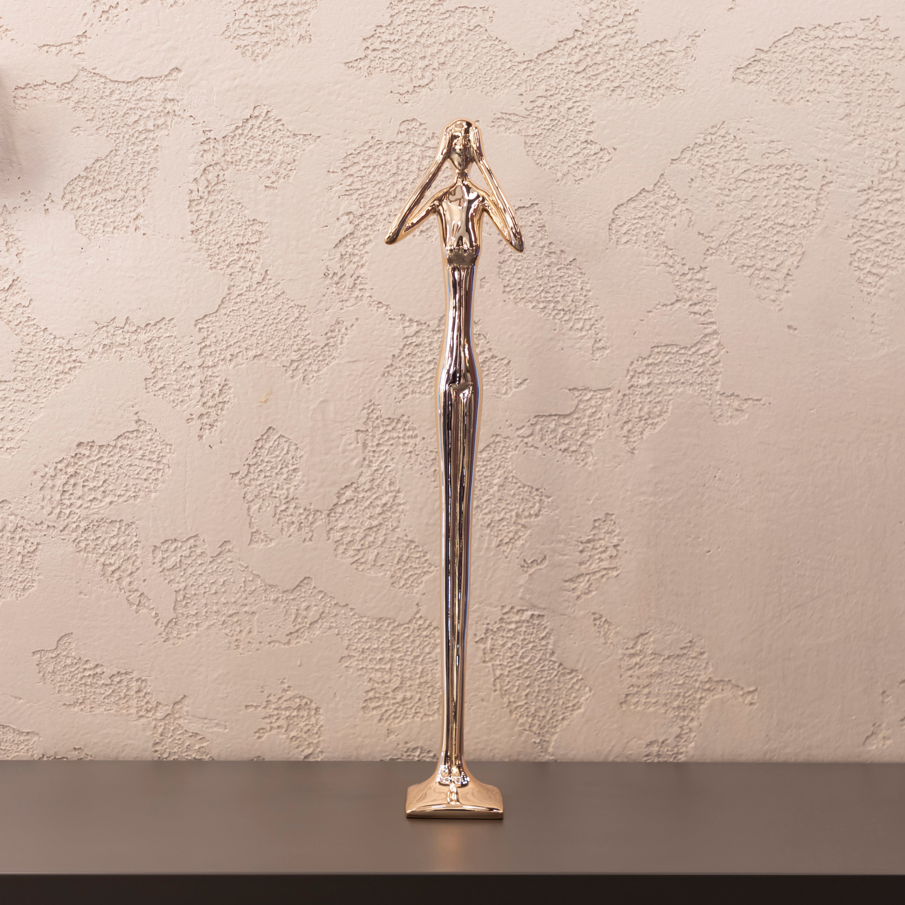 Long Figurine (I Didn'T Heard) 14X10X73 Cm