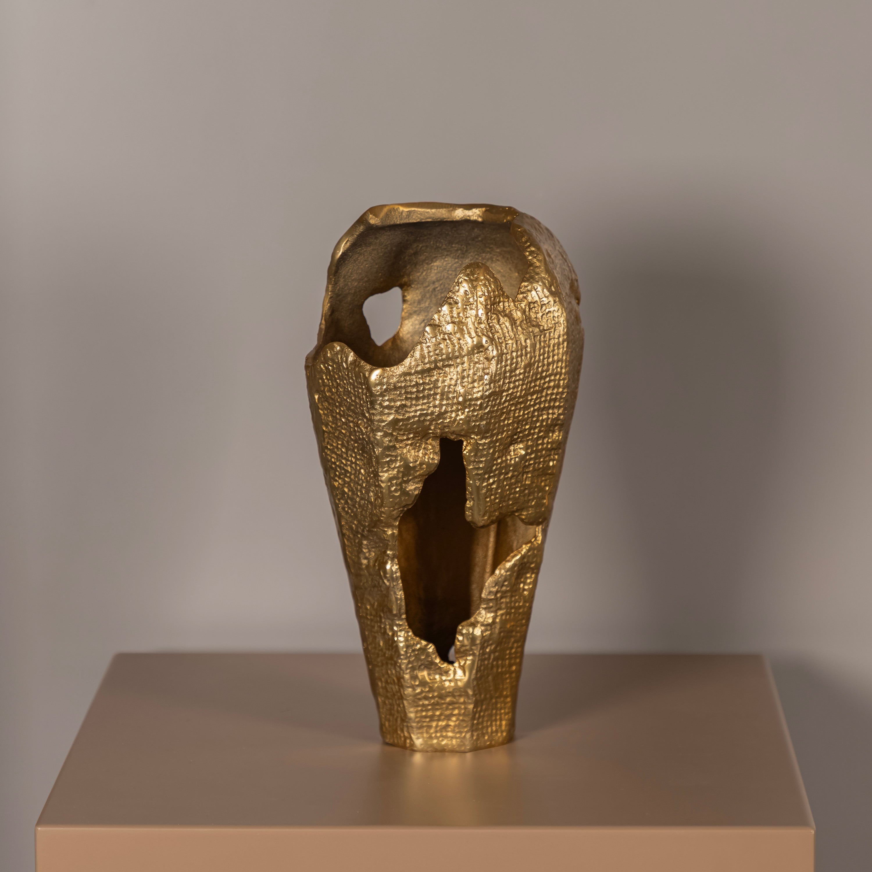 Gradia Metal Gold Long Vase 34 Cm