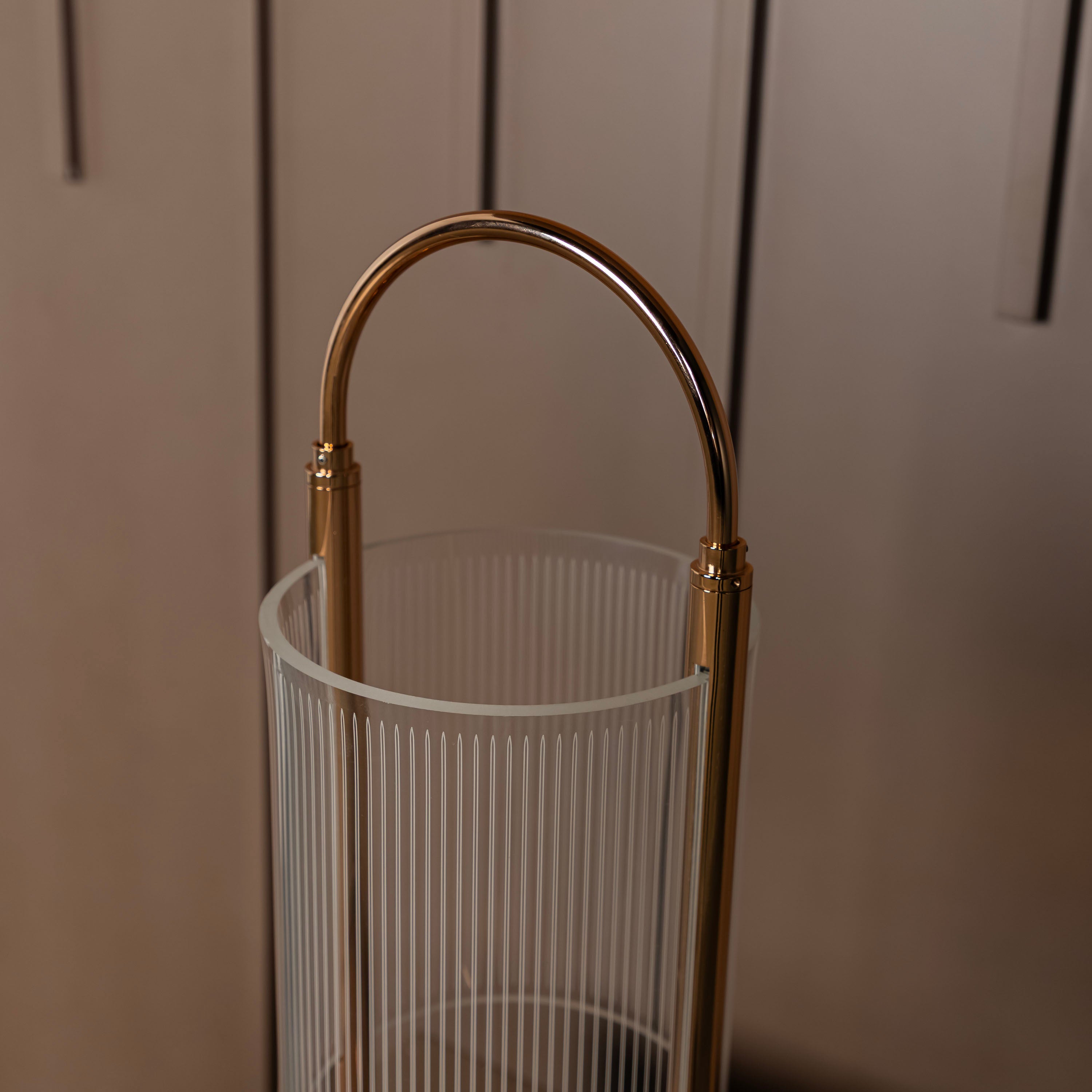 Alaca Single Acrylic Table Lamp - Heka Lighting & Trading Limited