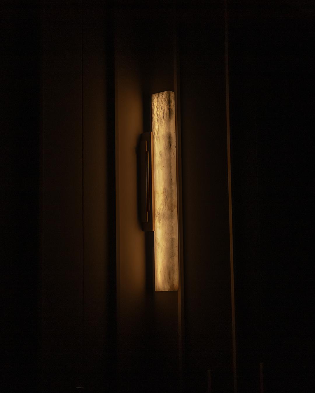 Gabon Marble Brushed Brass Wall Sconce 66 Cm - Heka Lighting & Trading Limited
