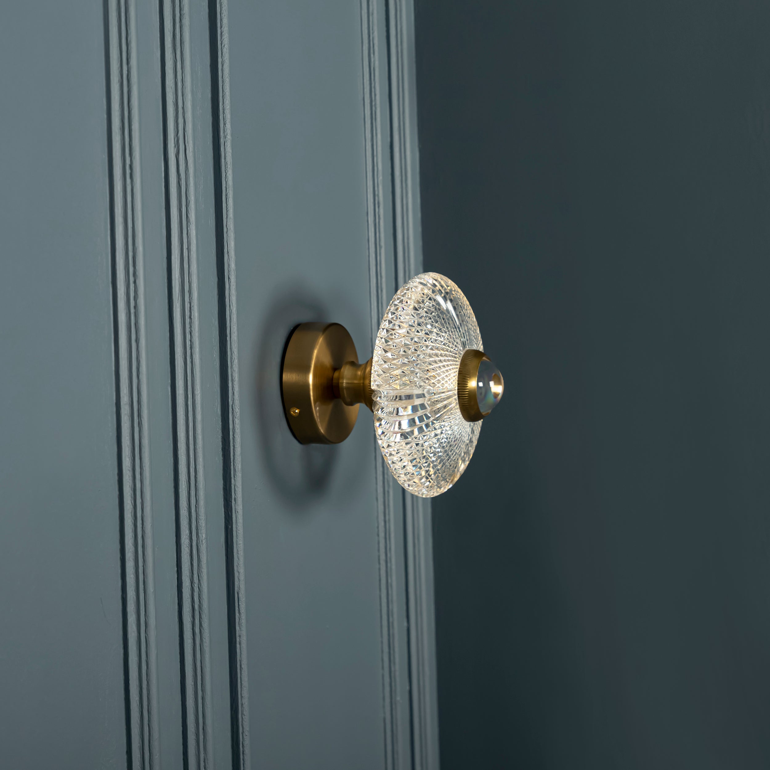 Aspar Tek Acrylic Transparent Antique Wall Sconce - Heka Lighting & Trading Limited