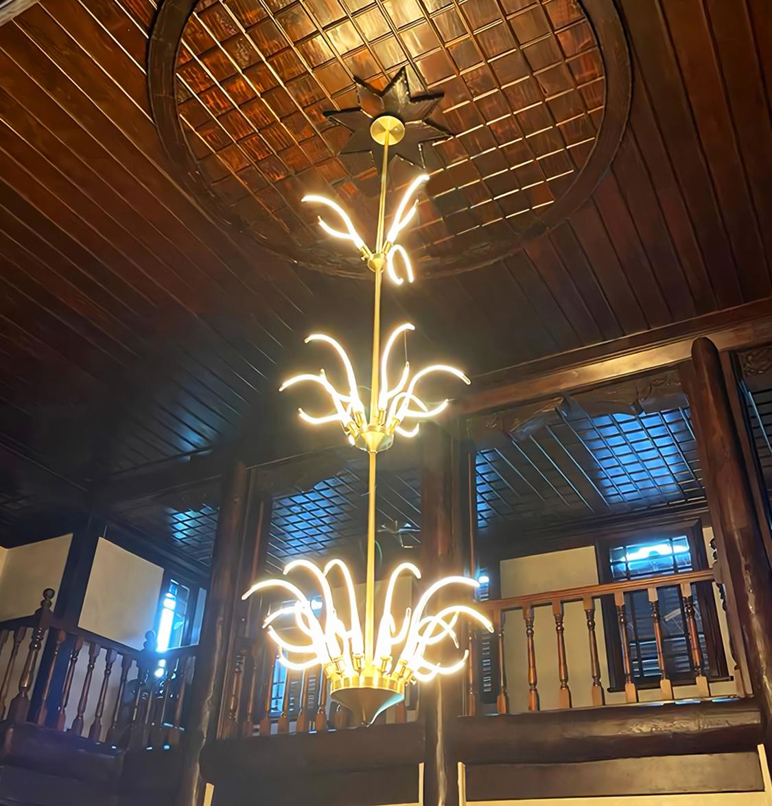 Galata 19' Gallery Space Three-Storey Chandelier