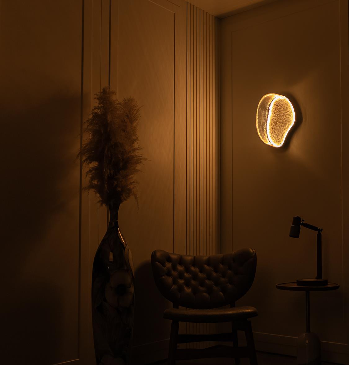 Gambia Honey Glass Black Wall Sconce 30 Cm - Heka Lighting & Trading Limited