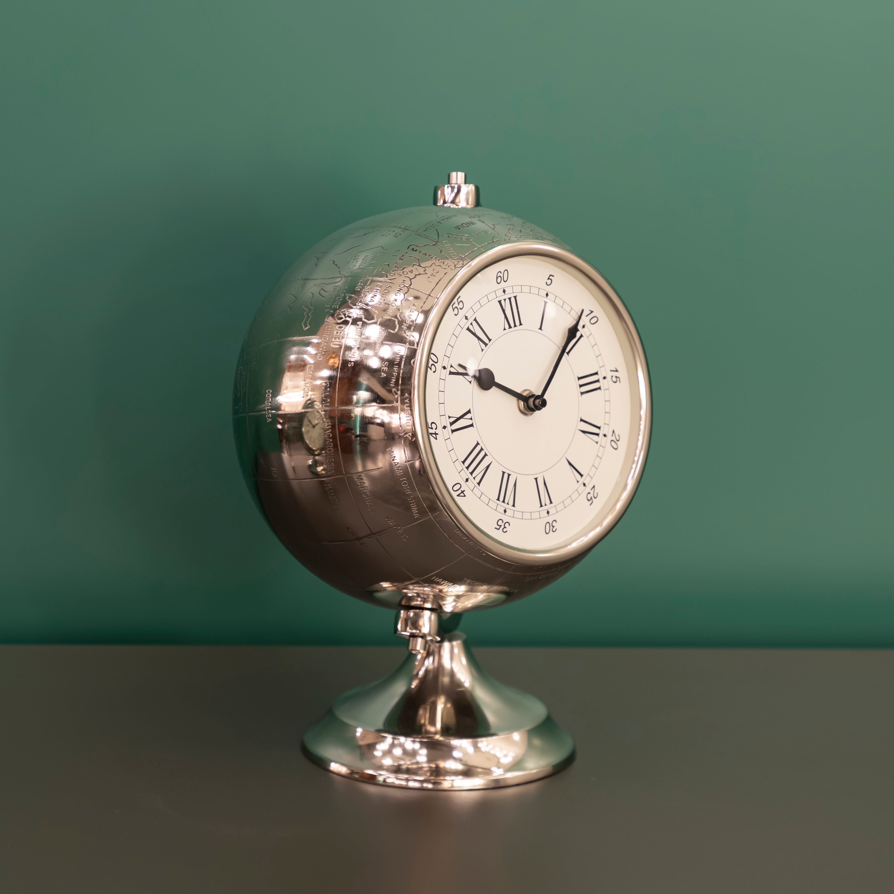 Silver World Clock Big
