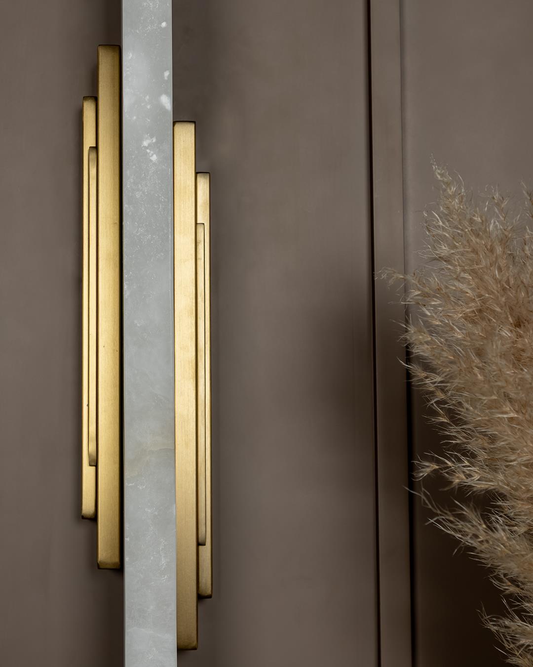 Gabon Marble Brushed Brass Wall Sconce 66 Cm - Heka Lighting & Trading Limited