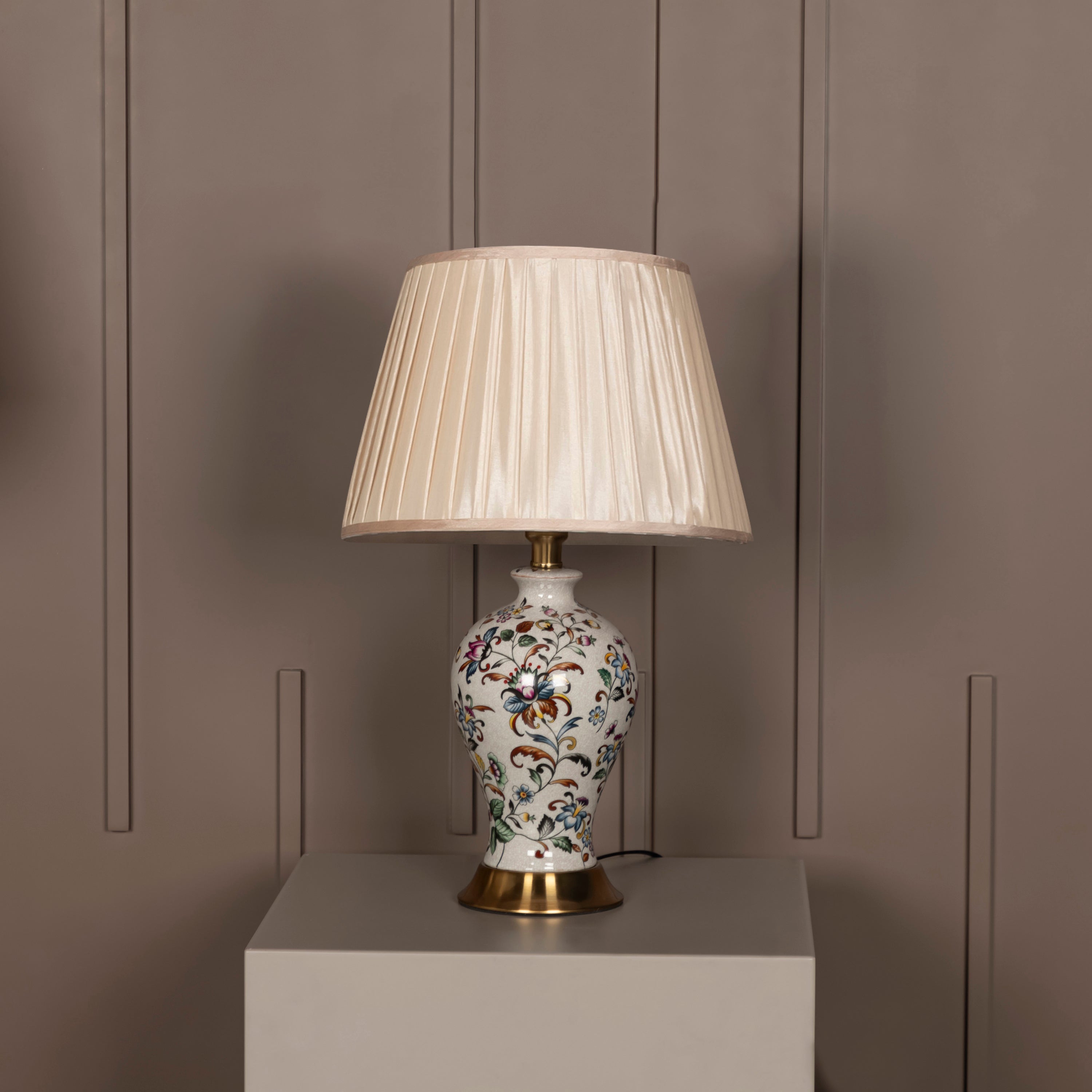 Kerava Antique Cream Color Porcelain Lampshade - Heka Lighting & Trading Limited