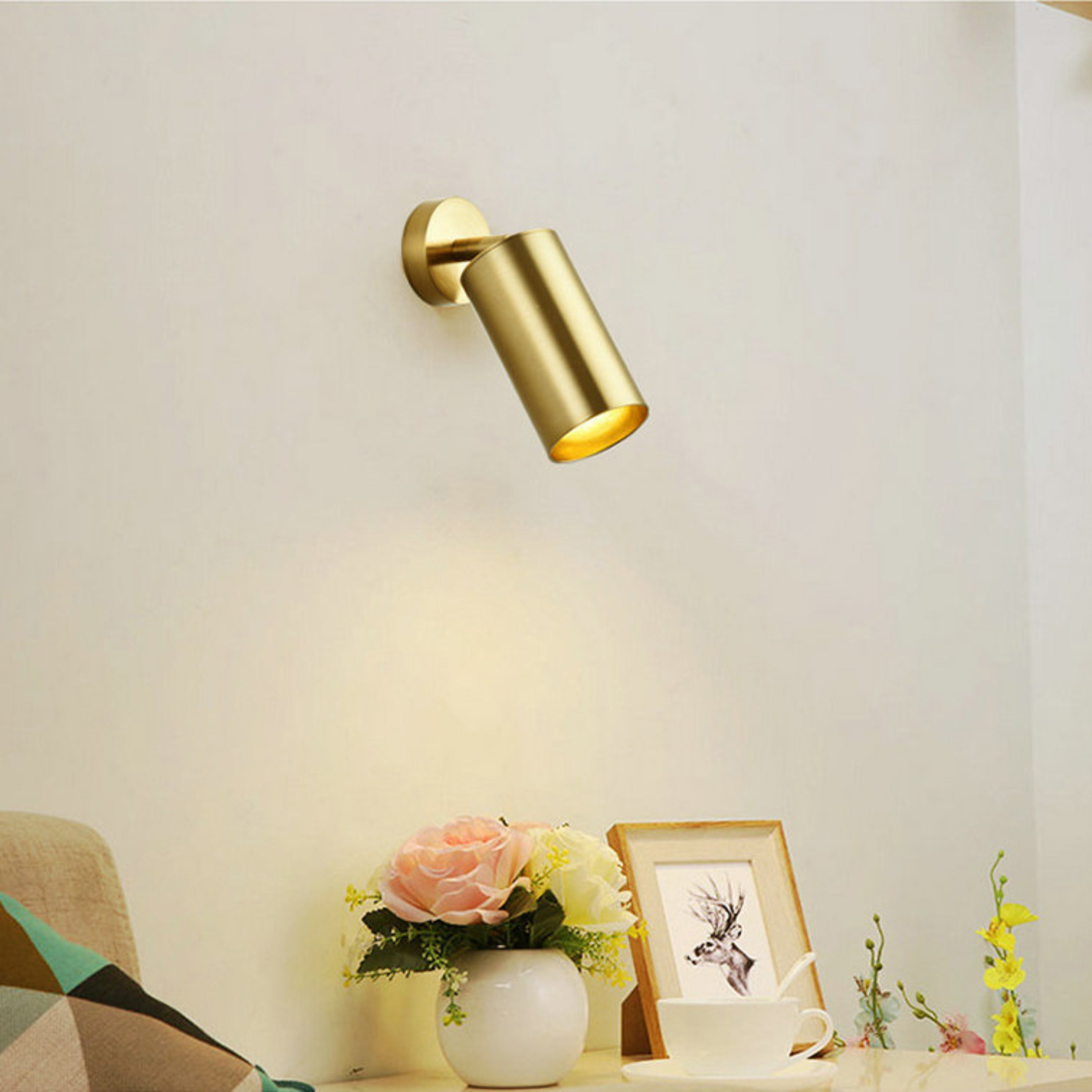 Koza Single Brushed Brass Wall Sconce - Heka Lighting & Trading Limited