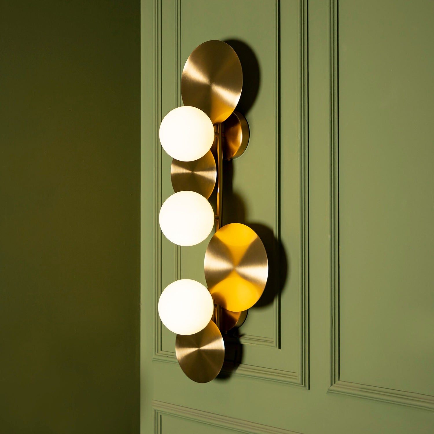 Brass Modern Design Wall Lamp, Art Deco Light, Handmade Frosted Glass Lighting, Home Decor Sconce, Housewarming Gift MODEL : LAHEY